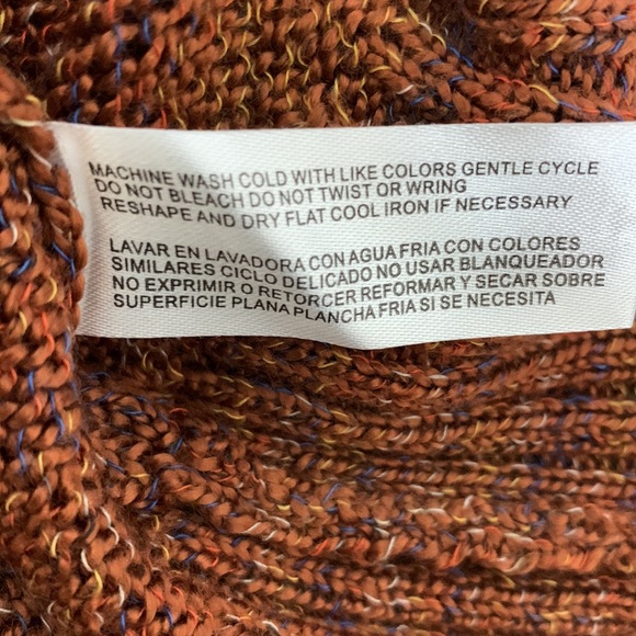 SOFT burnt orange scoop neck sweater. PM by Carolyn Taylor - Picture 7 of 7